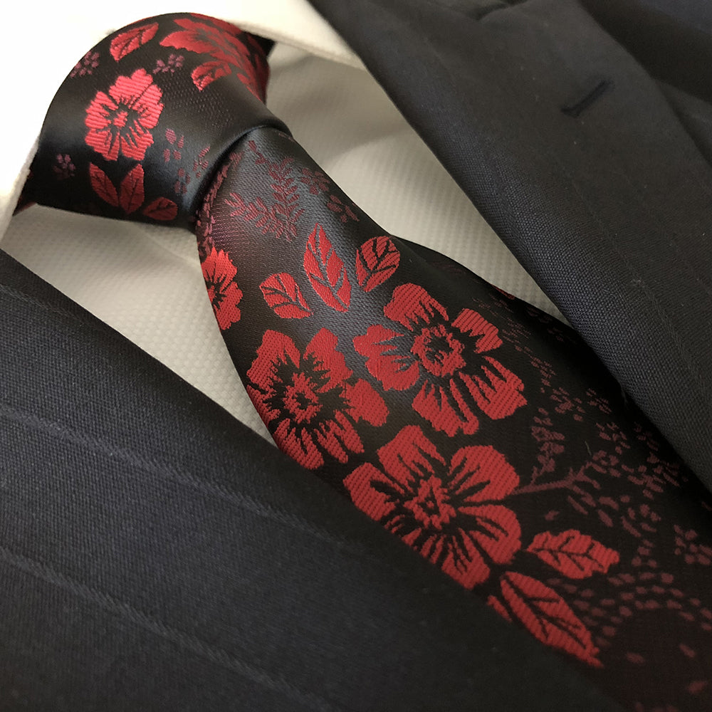 “ORIENTAL RED” POLYESTER TIE