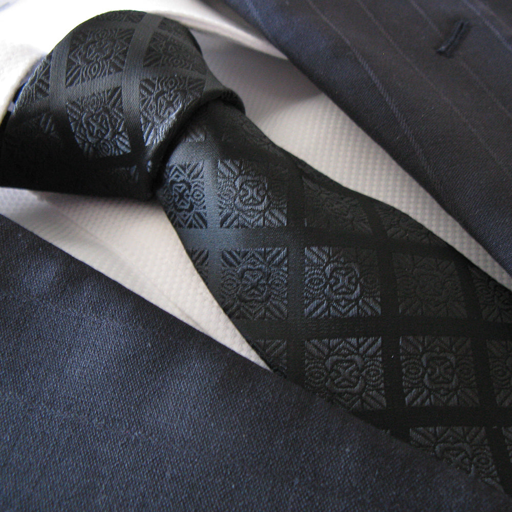 “BLACK CHECKED” SKINNY POLYESTER TIE